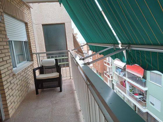 Foto 1 de Venta de piso en El Perelló - Les Palmeres - Mareny de Barraquetes de 3 habitaciones con terraza