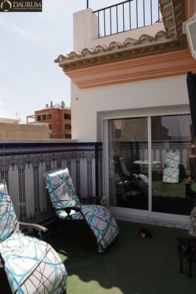 Foto 1 de Venta de casa en Benaguasil de 4 habitaciones con terraza y garaje