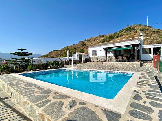 Foto 1 de Casa rural en venda a Itrabo de 3 habitacions amb terrassa i piscina