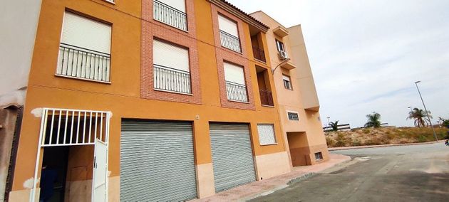Foto 2 de Piso en venta en Alhama de Murcia de 2 habitaciones con terraza y garaje