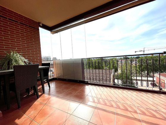 Foto 1 de Venta de piso en Zona Centro-Corredera de 3 habitaciones con terraza y garaje