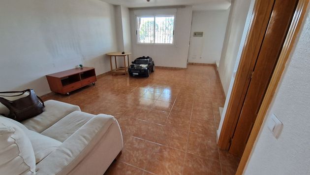 Foto 2 de Venta de dúplex en avenida Reino de Murcia de 3 habitaciones con garaje y balcón
