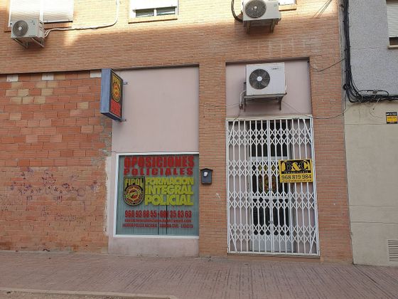 Foto 1 de Local en venda a calle Museo de la Huerta de 152 m²