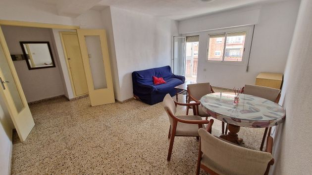 Foto 1 de Piso en venta en calle Pantano de Camarillas de 3 habitaciones con terraza y ascensor