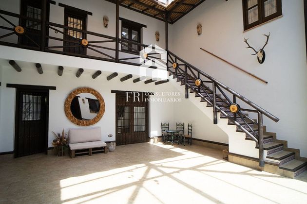 Foto 2 de Xalet en venda a El Rocío de 8 habitacions amb terrassa i piscina