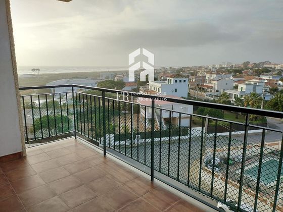 Foto 1 de Piso en alquiler en Punta Umbría de 3 habitaciones con muebles y balcón
