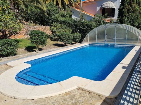 Foto 2 de Xalet en venda a Alcossebre de 3 habitacions amb terrassa i piscina
