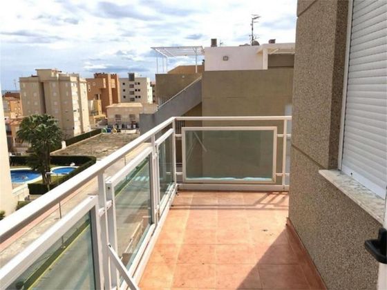 Foto 2 de Àtic en venda a Piles de 3 habitacions amb terrassa i piscina