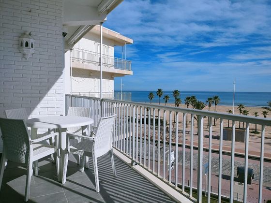 Foto 1 de Pis en lloguer a Playa de Gandia de 3 habitacions amb terrassa i balcó