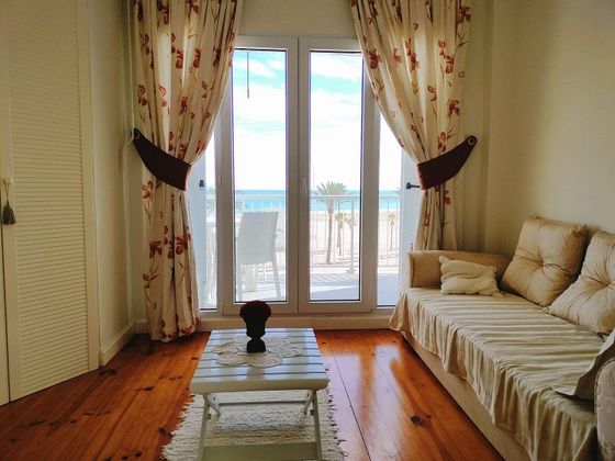 Foto 2 de Pis en lloguer a Playa de Gandia de 3 habitacions amb terrassa i balcó