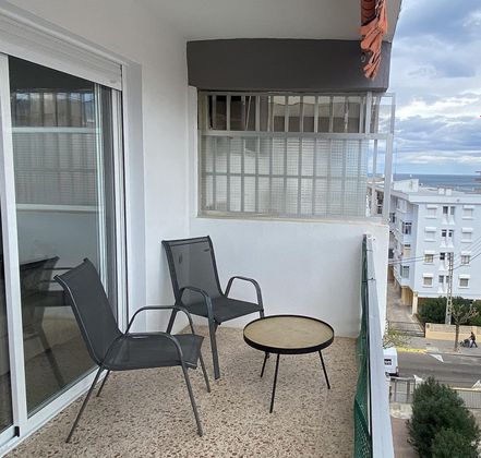 Foto 2 de Piso en alquiler en Playa de Gandia de 3 habitaciones con terraza y muebles