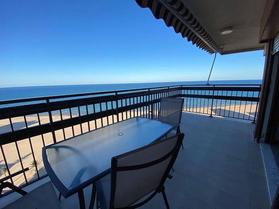 Foto 1 de Pis en venda a Playa de Gandia de 3 habitacions amb terrassa i piscina