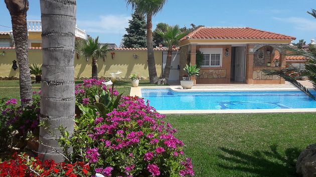 Foto 2 de Xalet en venda a calle Ptda Surrach de 1 habitació amb terrassa i piscina