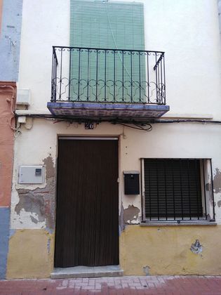 Foto 1 de Venta de casa en calle Marinon de 4 habitaciones con terraza y balcón