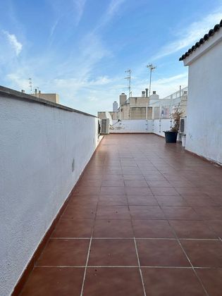Foto 1 de Àtic en venda a calle De València de 3 habitacions amb terrassa i ascensor