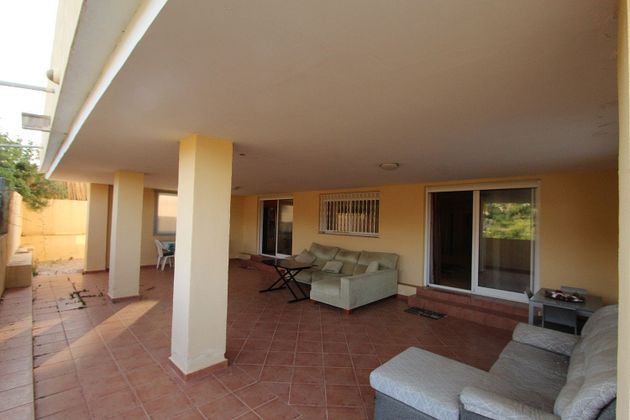 Foto 2 de Venta de chalet en Turís de 5 habitaciones con terraza y piscina