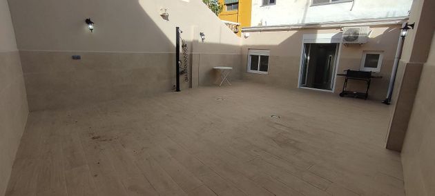 Foto 1 de Venta de casa en Benimàmet de 2 habitaciones con terraza y aire acondicionado