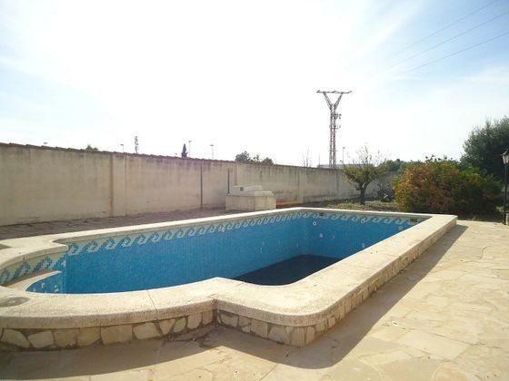 Foto 2 de Xalet en venda a Les Salines de 6 habitacions amb terrassa i piscina