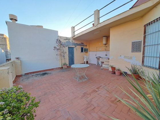 Foto 1 de Casa en venda a Sedaví de 8 habitacions amb terrassa i piscina