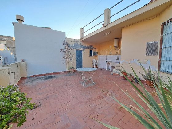 Foto 2 de Casa en venda a Sedaví de 8 habitacions amb terrassa i piscina