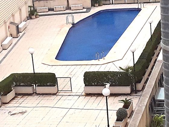 Foto 1 de Venta de piso en Alfafar de 3 habitaciones con piscina y jardín