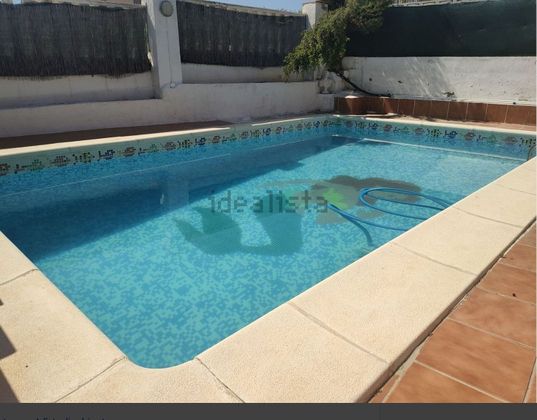 Foto 2 de Xalet en venda a Montroy de 4 habitacions amb terrassa i piscina