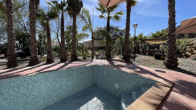 Foto 2 de Chalet en venta en Tolox de 3 habitaciones con terraza y piscina