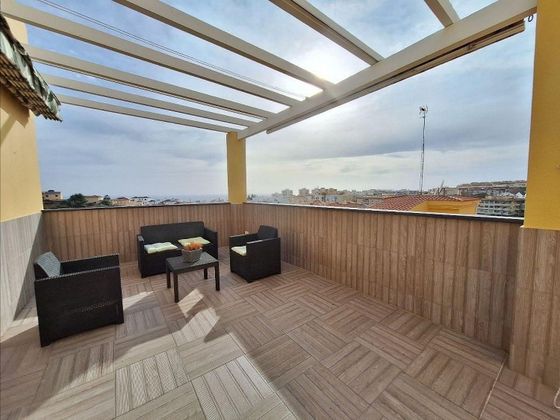 Foto 1 de Ático en venta en Zona Miraflores de 4 habitaciones con terraza y piscina