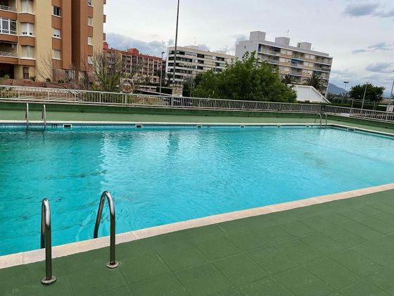 Foto 2 de Pis en lloguer a calle Joncar de 2 habitacions amb piscina i jardí