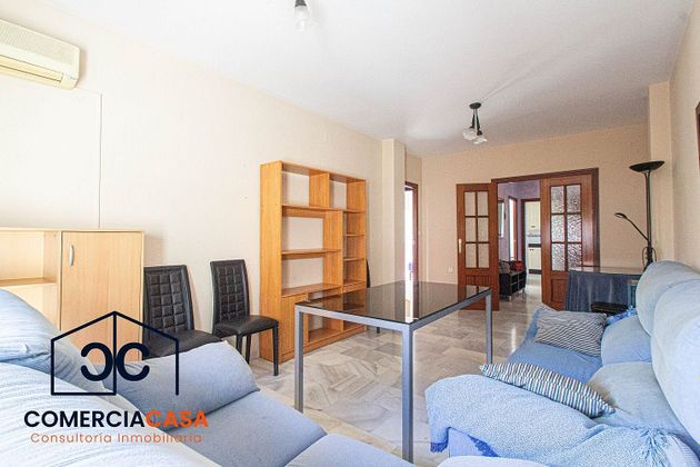 Foto 1 de Pis en venda a Huétor Tájar de 3 habitacions amb garatge i balcó