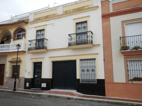 Foto 1 de Casa en venda a Alcalá del Río de 3 habitacions i 277 m²