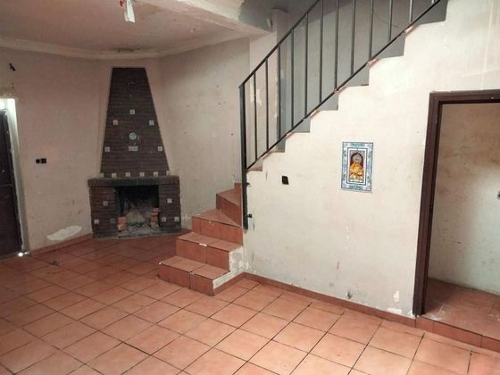 Foto 2 de Venta de casa en Guillena de 2 habitaciones con aire acondicionado