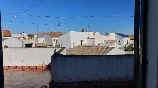 Foto 2 de Venta de casa adosada en Villanueva del Ariscal de 5 habitaciones y 387 m²