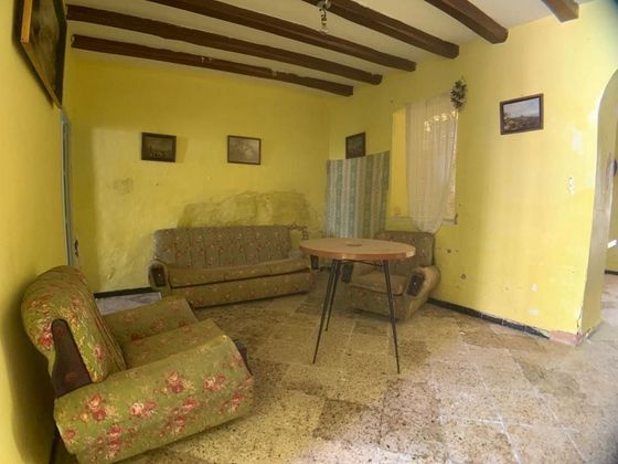 Foto 2 de Casa adossada en venda a Olivares de 4 habitacions amb jardí i aire acondicionat