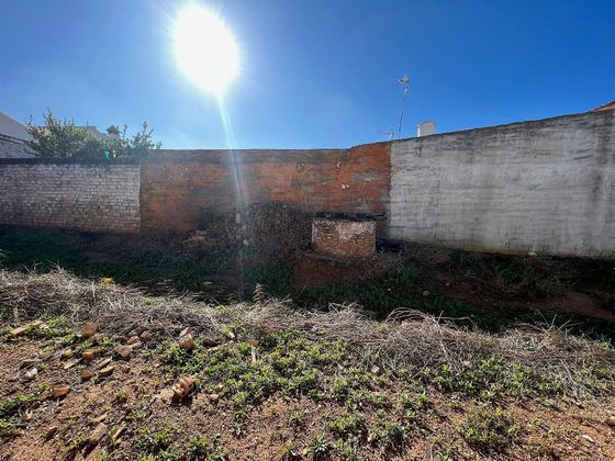 Foto 1 de Venta de terreno en Albaida del Aljarafe de 395 m²
