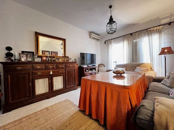 Foto 2 de Casa adossada en venda a Olivares de 4 habitacions amb garatge i jardí