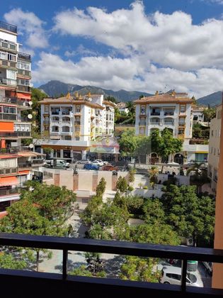 Foto 2 de Venta de piso en avenida Ricardo Soriano de 3 habitaciones con terraza y aire acondicionado