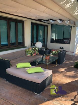 Foto 2 de Chalet en venta en calle Marbesa de 4 habitaciones con terraza y piscina