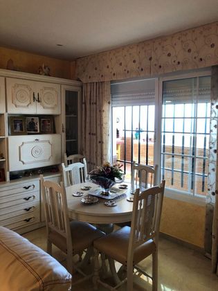Foto 1 de Casa adosada en venta en Monterrey - Rancho Domingo de 3 habitaciones con terraza y garaje