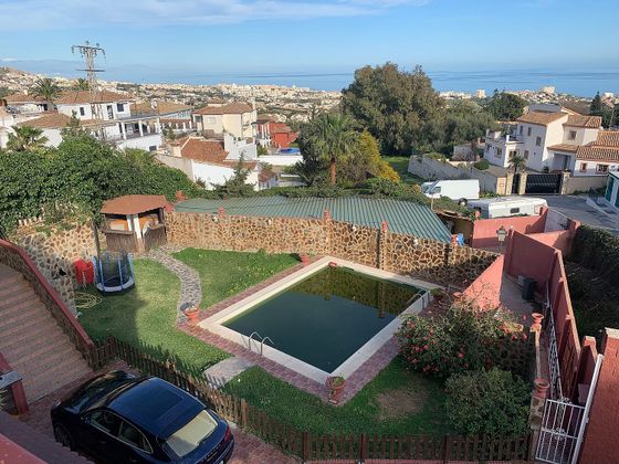 Foto 1 de Edifici en venda a avenida De la Vista amb piscina