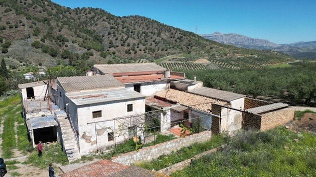 Foto 2 de Casa rural en venda a Álora de 7 habitacions amb jardí