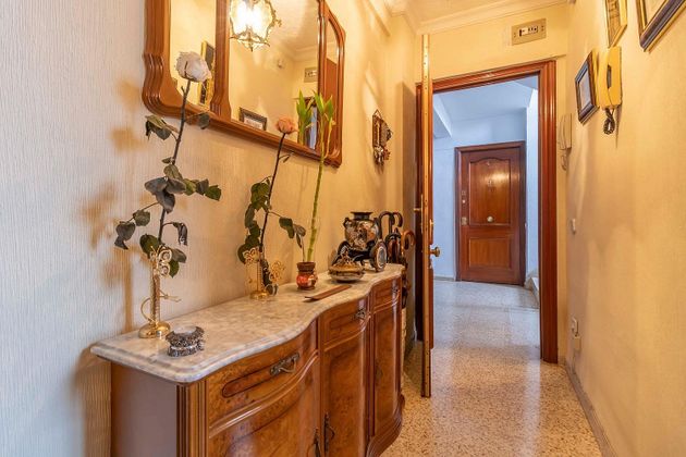 Foto 2 de Piso en venta en Santa Aurelia de 3 habitaciones con terraza y aire acondicionado