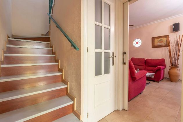Foto 2 de Casa en venda a Mairena del Alcor de 4 habitacions amb terrassa i garatge