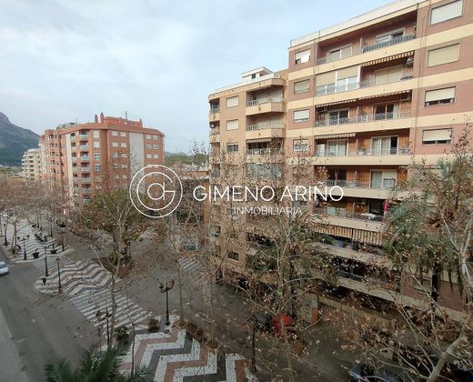 Foto 1 de Venta de piso en Plaça Eliptica-Republica Argentina-Germanies de 4 habitaciones con terraza y garaje