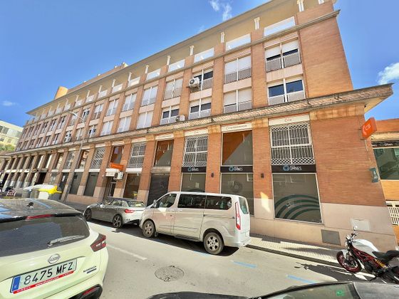 Foto 1 de Alquiler de oficina en calle Santo Domingo de la Calzada con garaje y aire acondicionado