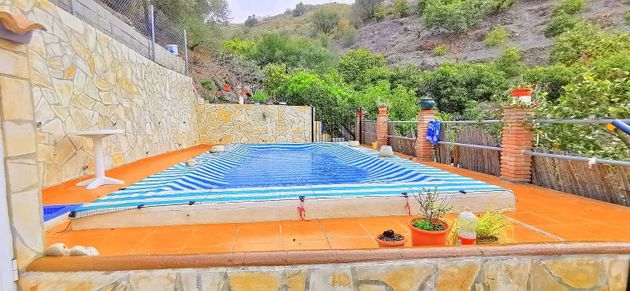 Foto 2 de Chalet en venta en Canillas de Aceituno de 5 habitaciones con terraza y piscina