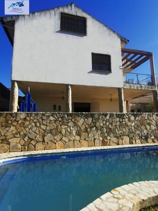 Foto 2 de Venta de chalet en Montequinto de 11 habitaciones con terraza y piscina