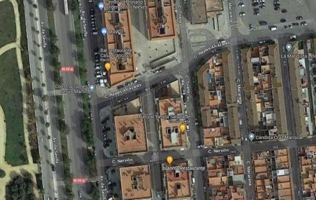 Foto 2 de Venta de piso en Palacios y Villafranca (Los) de 3 habitaciones con terraza y balcón