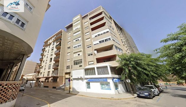 Foto 1 de Venta de piso en La Línea de la Concepción ciudad de 3 habitaciones con terraza y ascensor