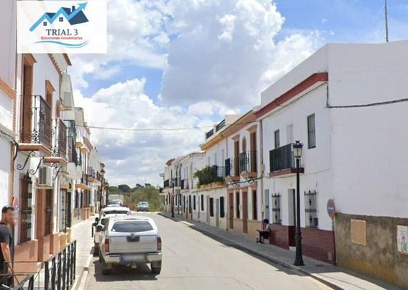 Foto 2 de Casa en venda a Lucena del Puerto de 3 habitacions amb garatge